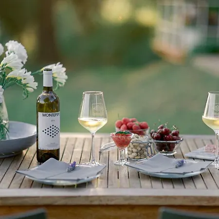 Relais Montepepe Winery & * 蒙蒂尼奥索